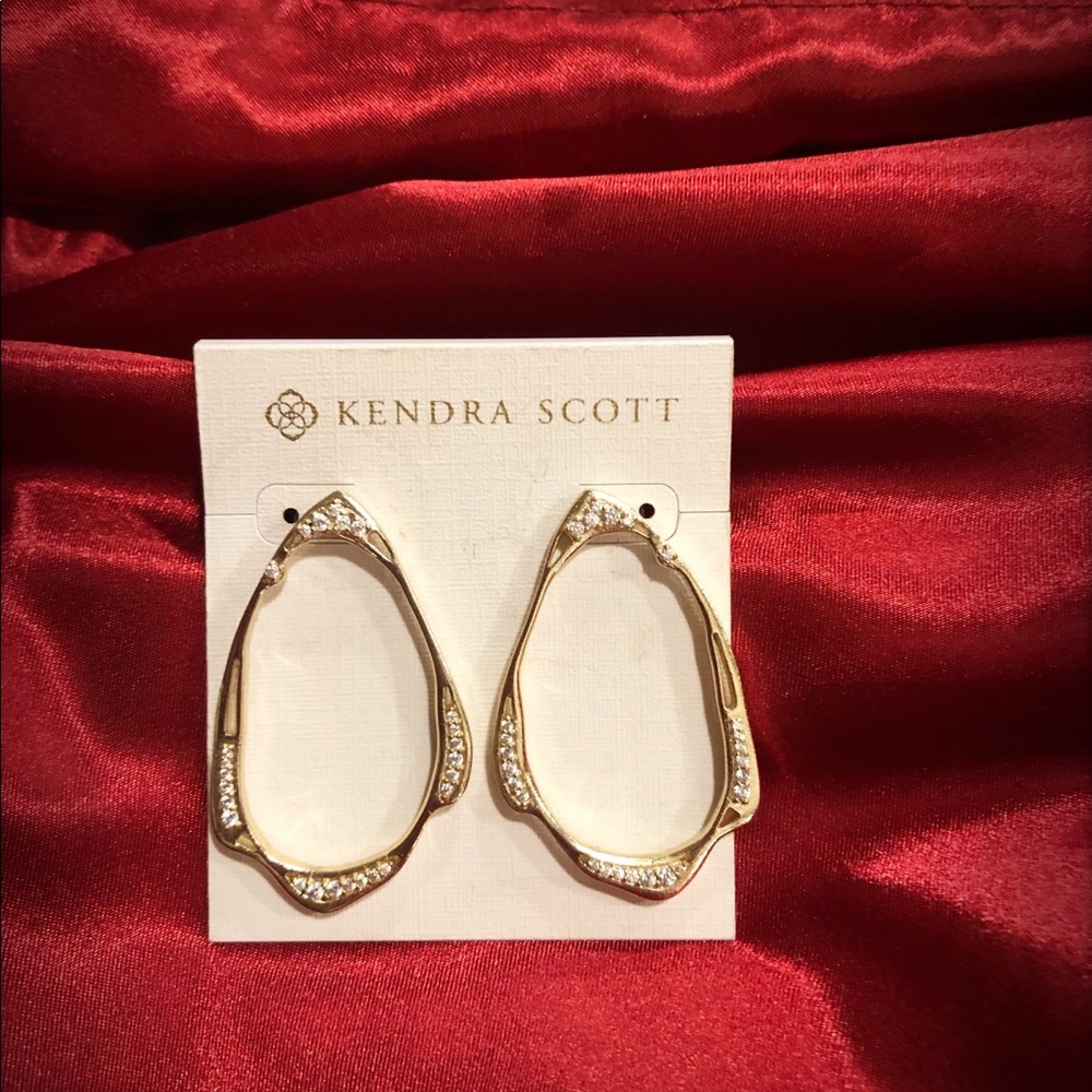 NWT Kendra Scott earrings
